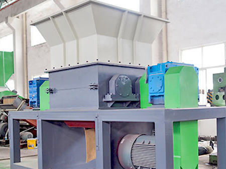 HDPE化工桶粉碎清洗线